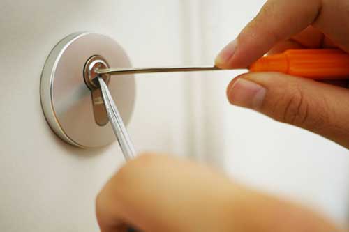 Emergency Lochearn Locksmith